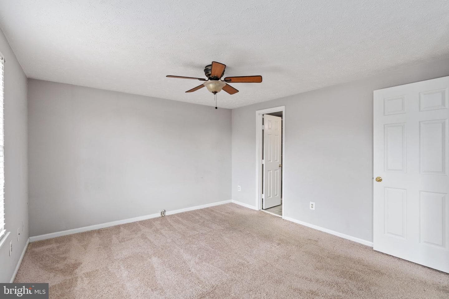 1003 Highpointe Boulevard photo 39