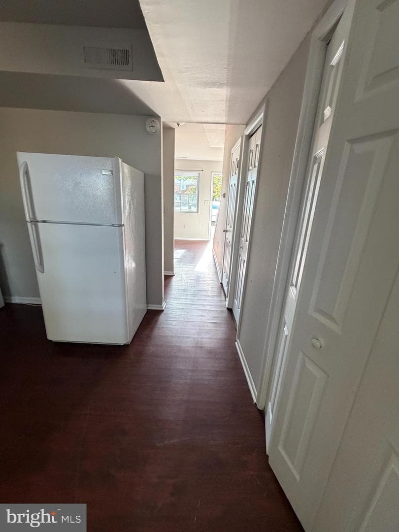 807 Bellows Avenue photo 11