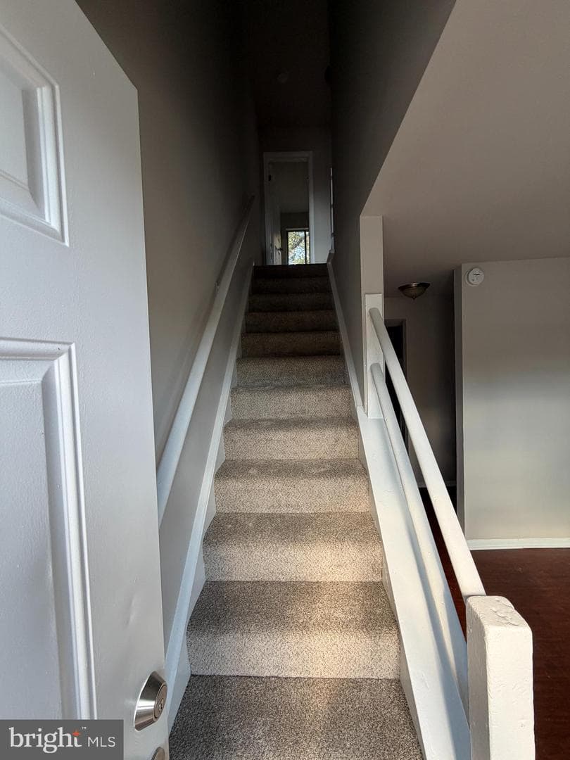 807 Bellows Avenue photo 6