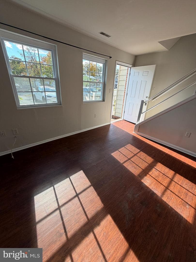807 Bellows Avenue photo 8