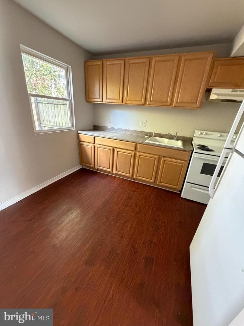 807 Bellows Avenue photo 9