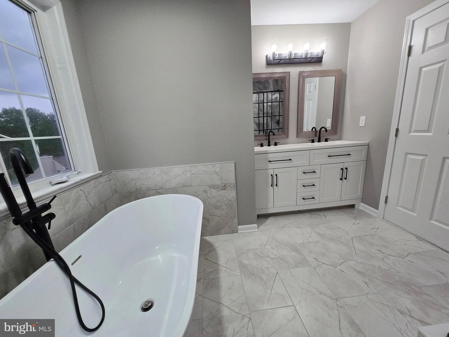 147 Northampton Boulevard photo 22