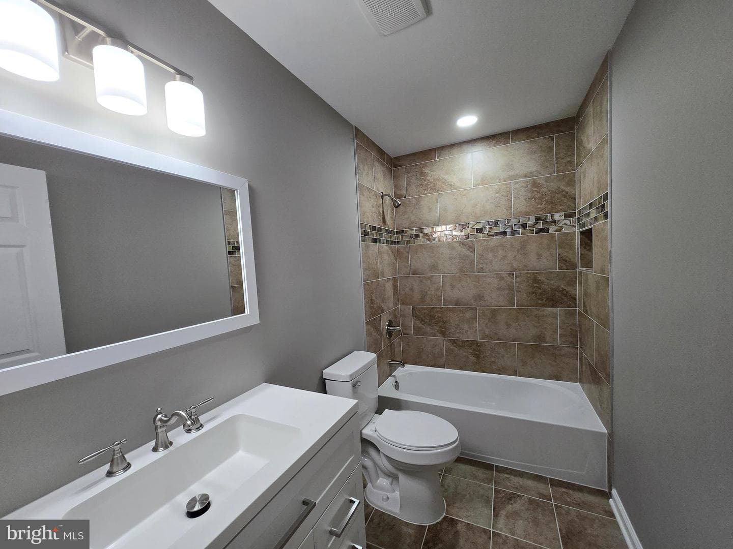 147 Northampton Boulevard photo 27