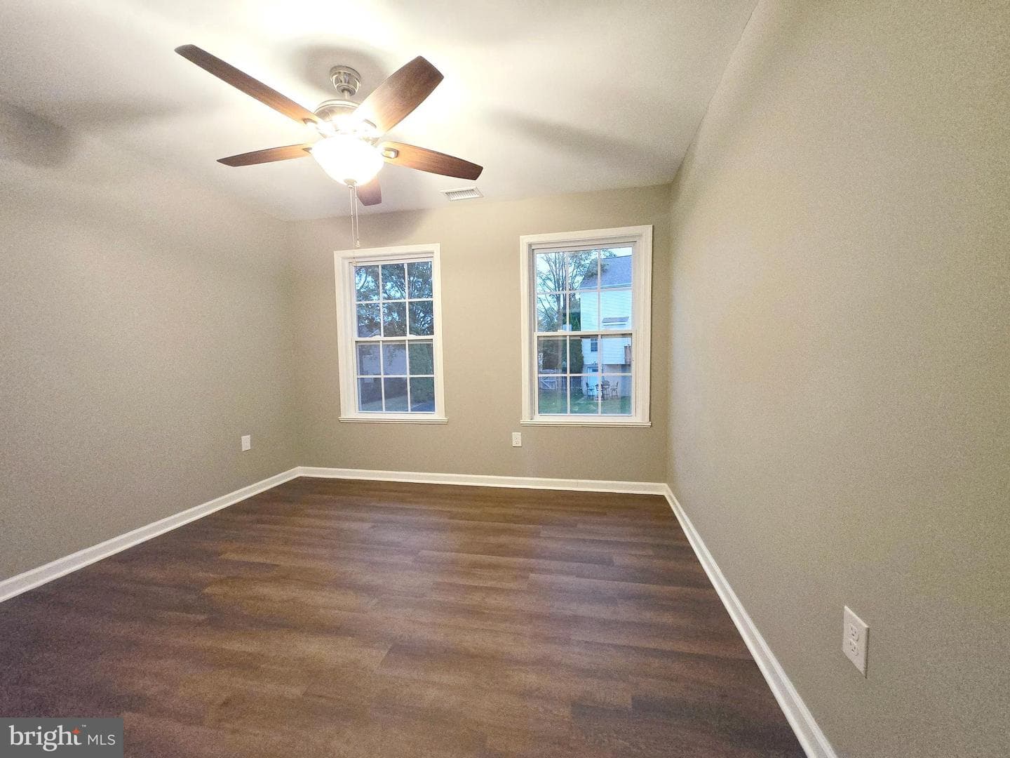 147 Northampton Boulevard photo 31