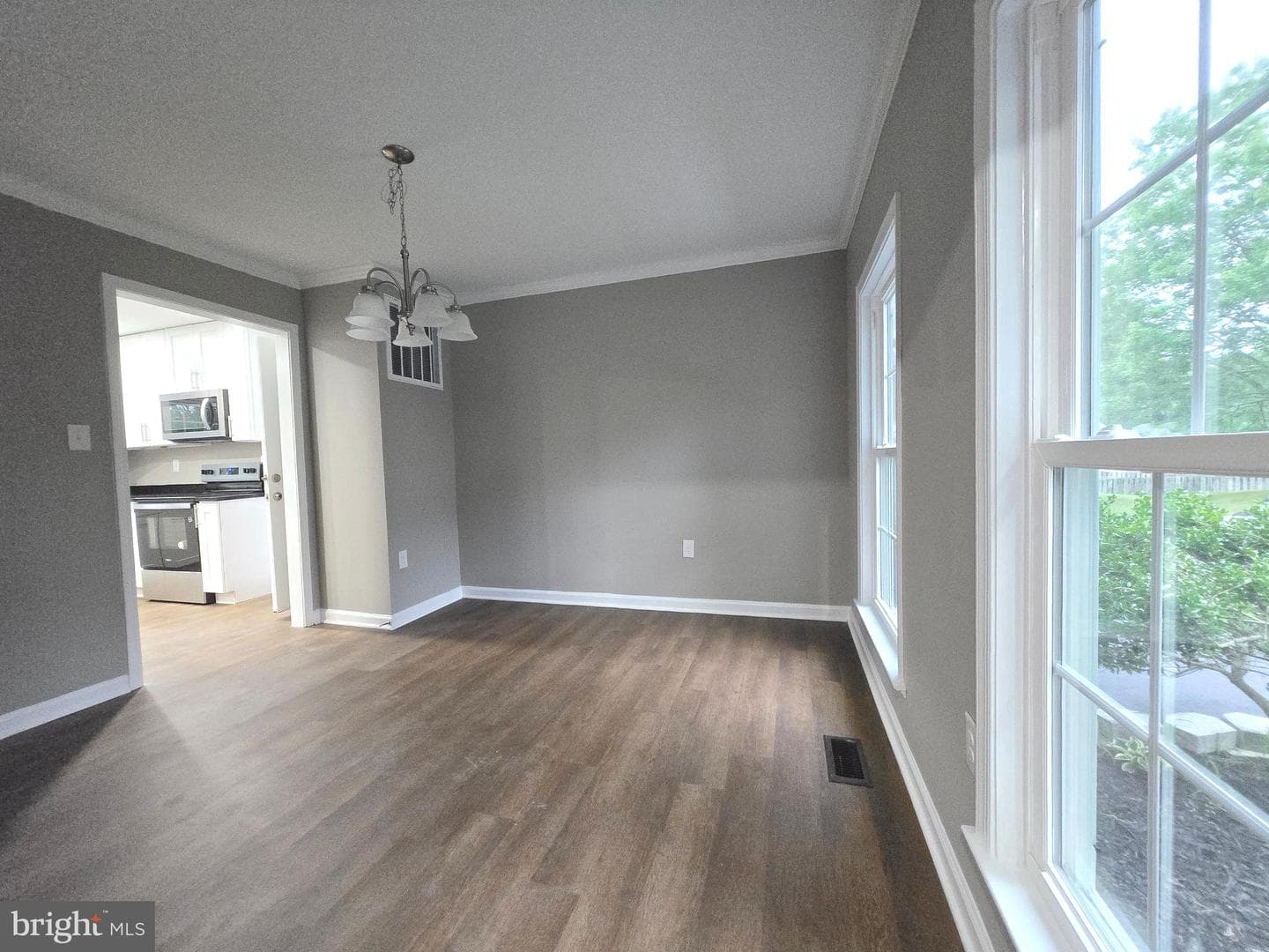 147 Northampton Boulevard photo 5