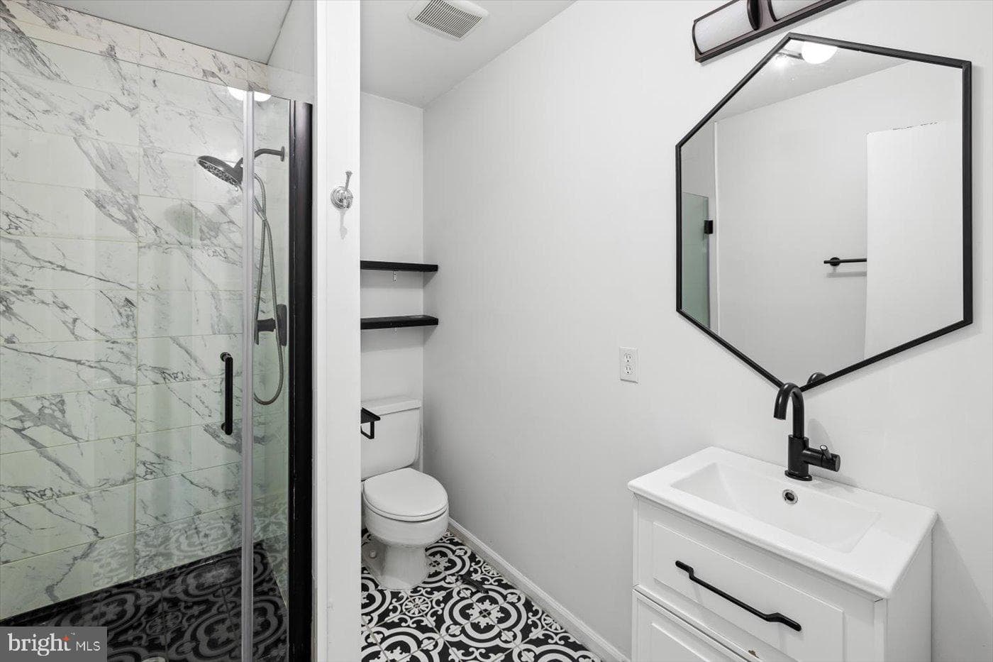 106 Raintree photo 35