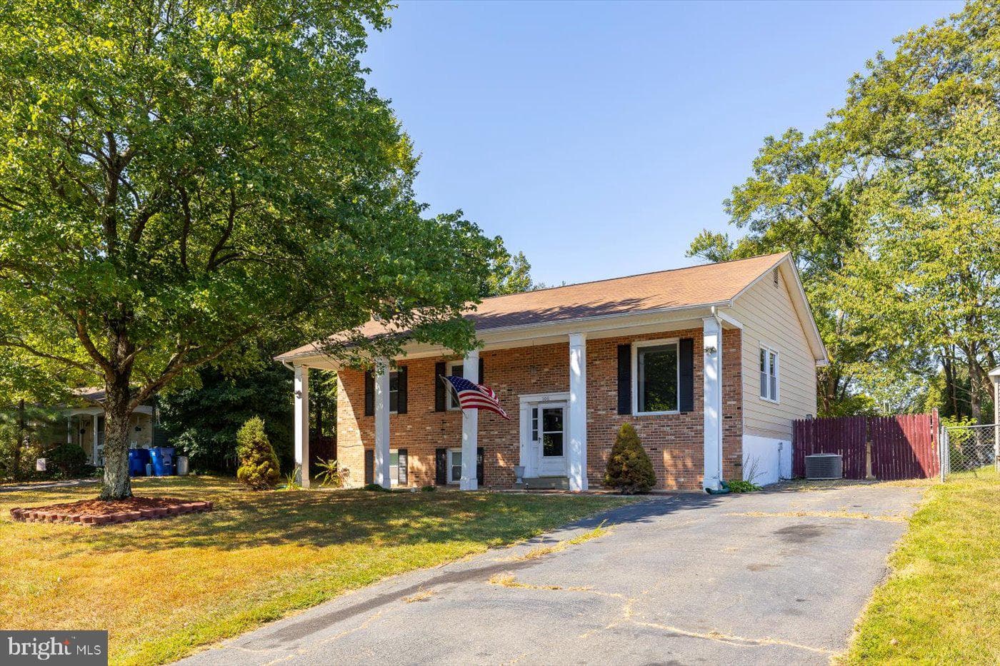 106 Raintree photo 57