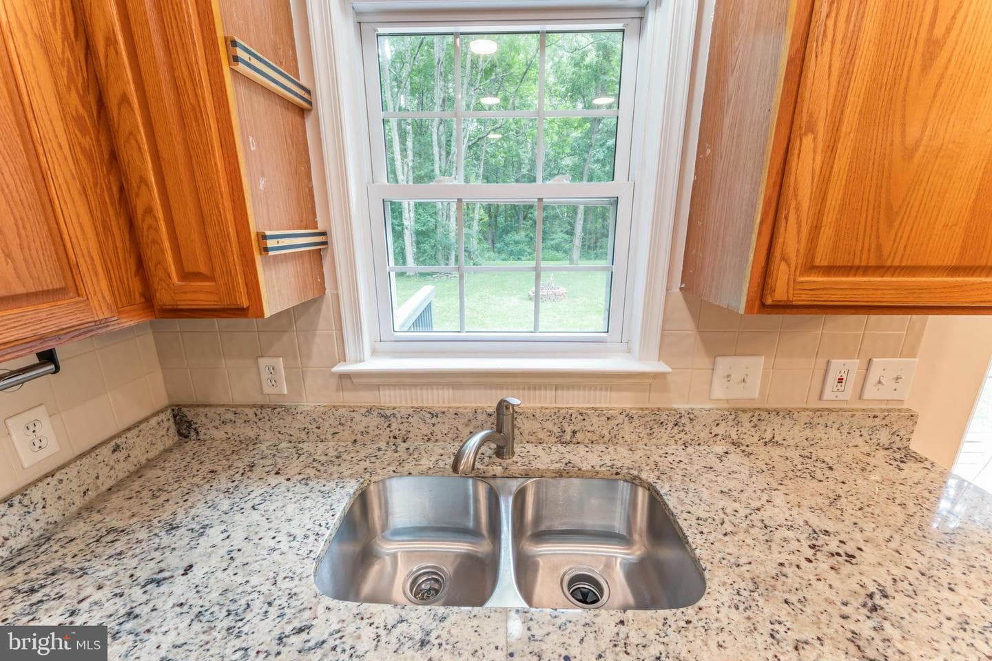 8 Falling Water Court photo 16