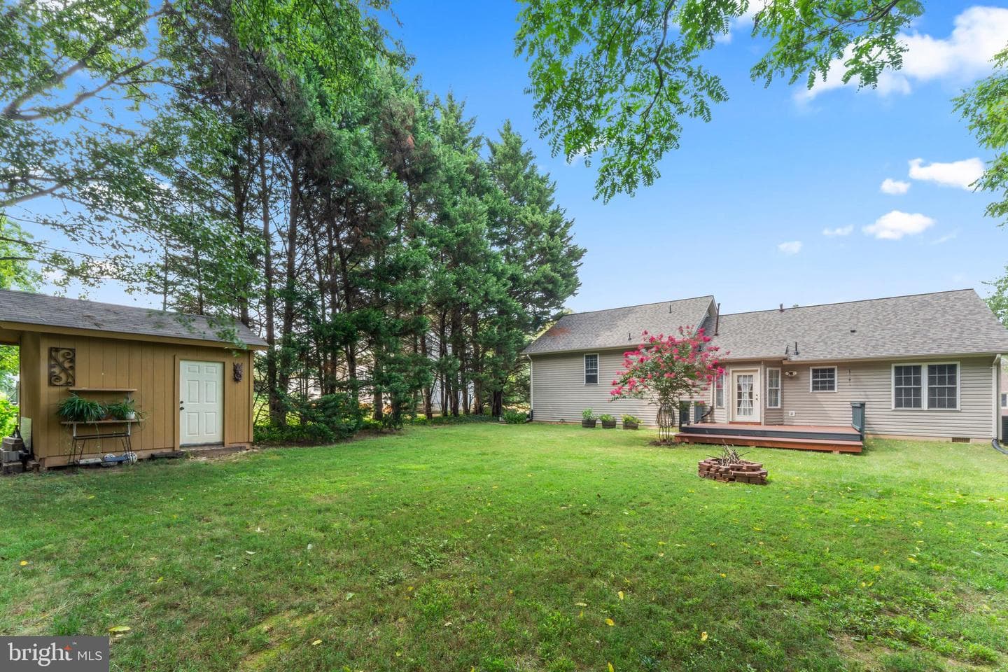 8 Falling Water Court photo 34