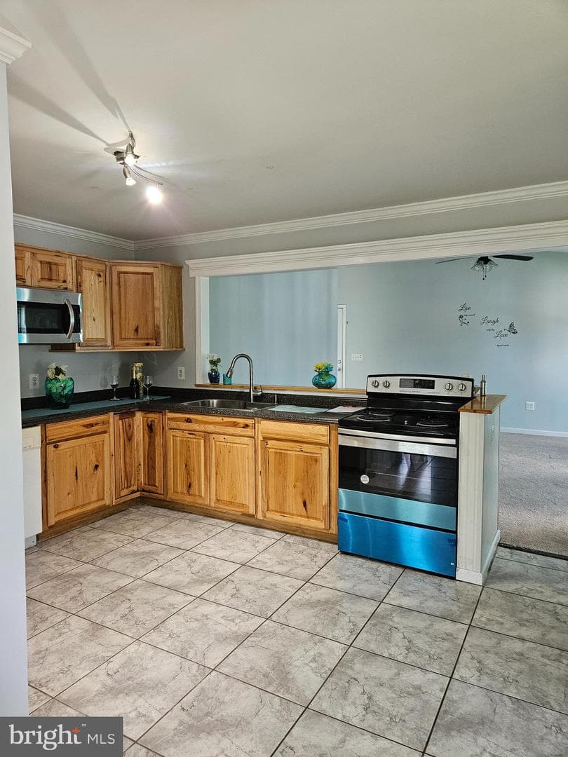222 Austin Drive photo 7