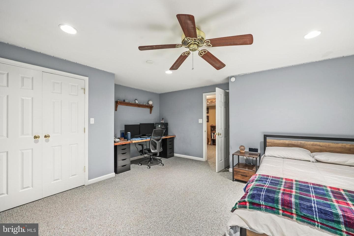 1 Frantz Court photo 32