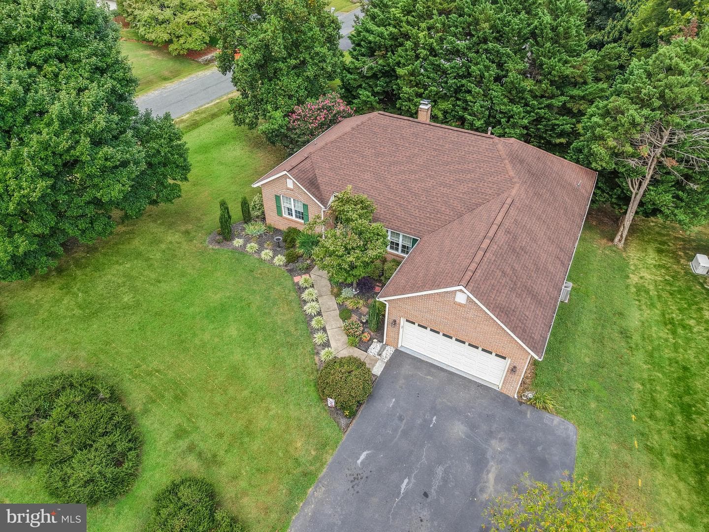 1 Frantz Court photo 36