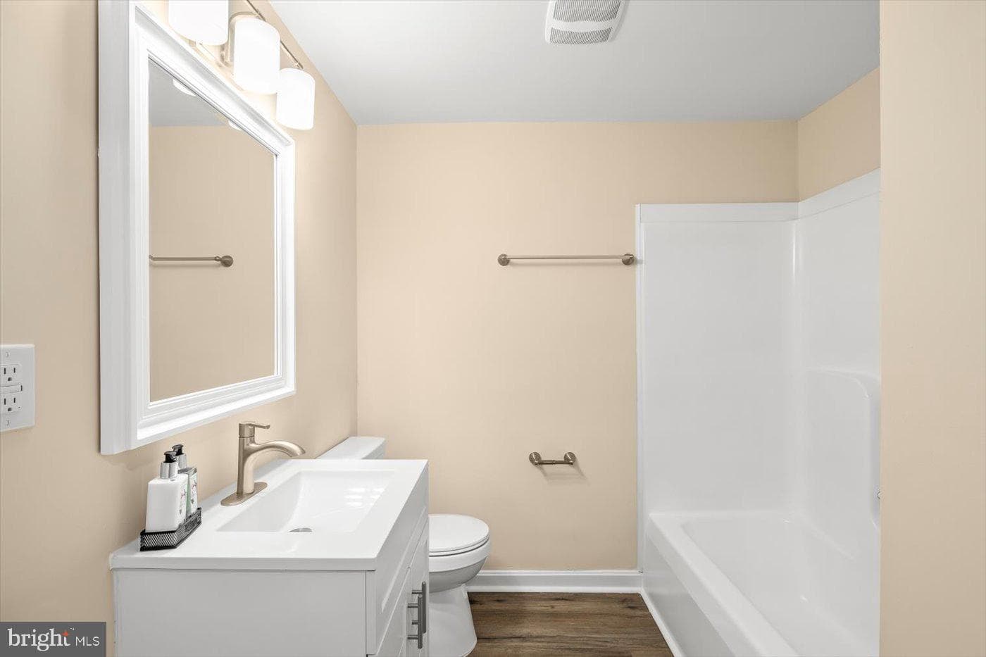 9 Doyle Place photo 24
