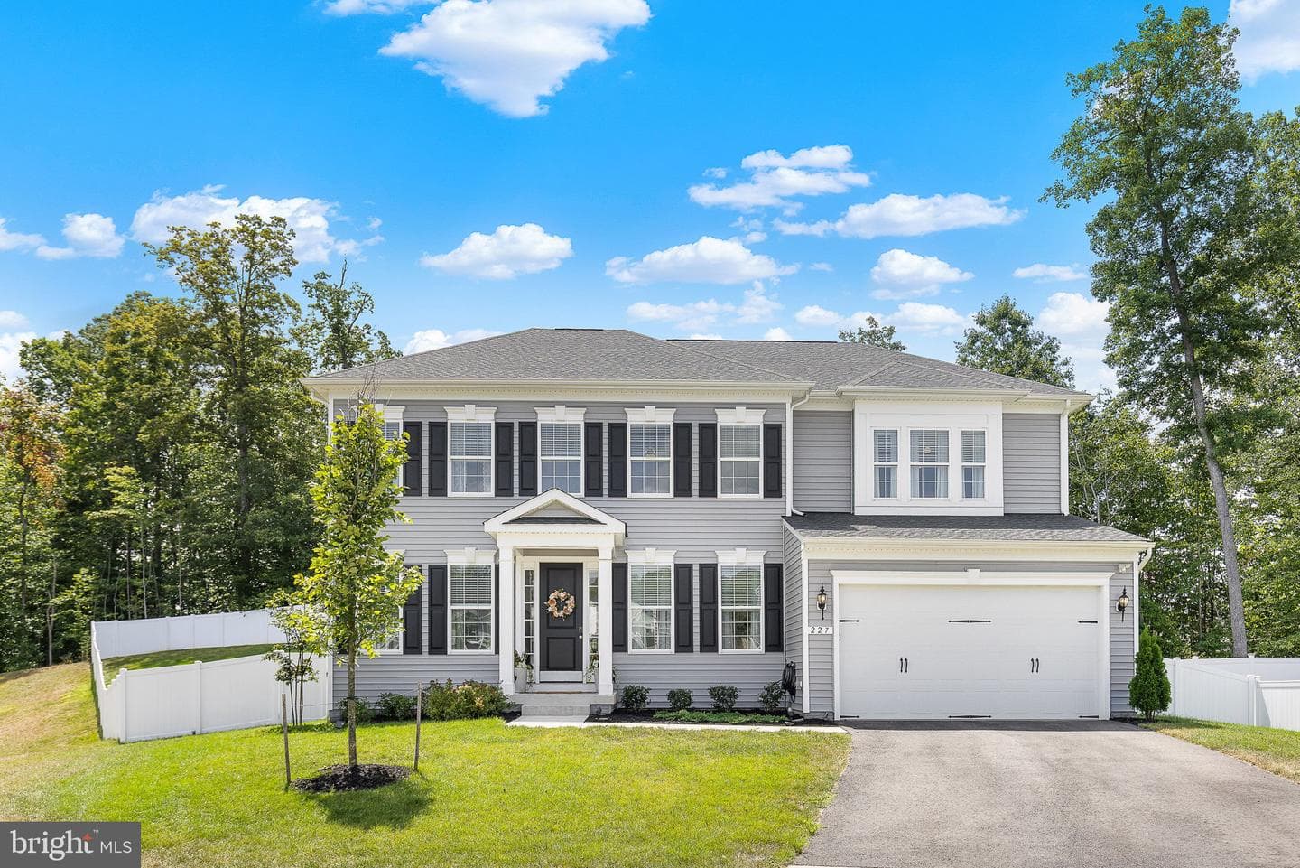 227 Brafferton Boulevard photo 50