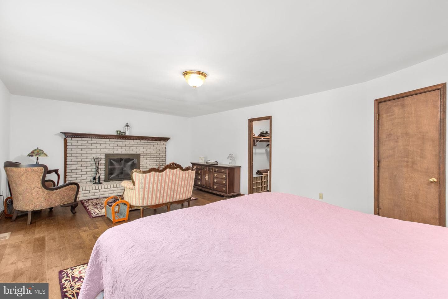 66 Estate Row photo 40