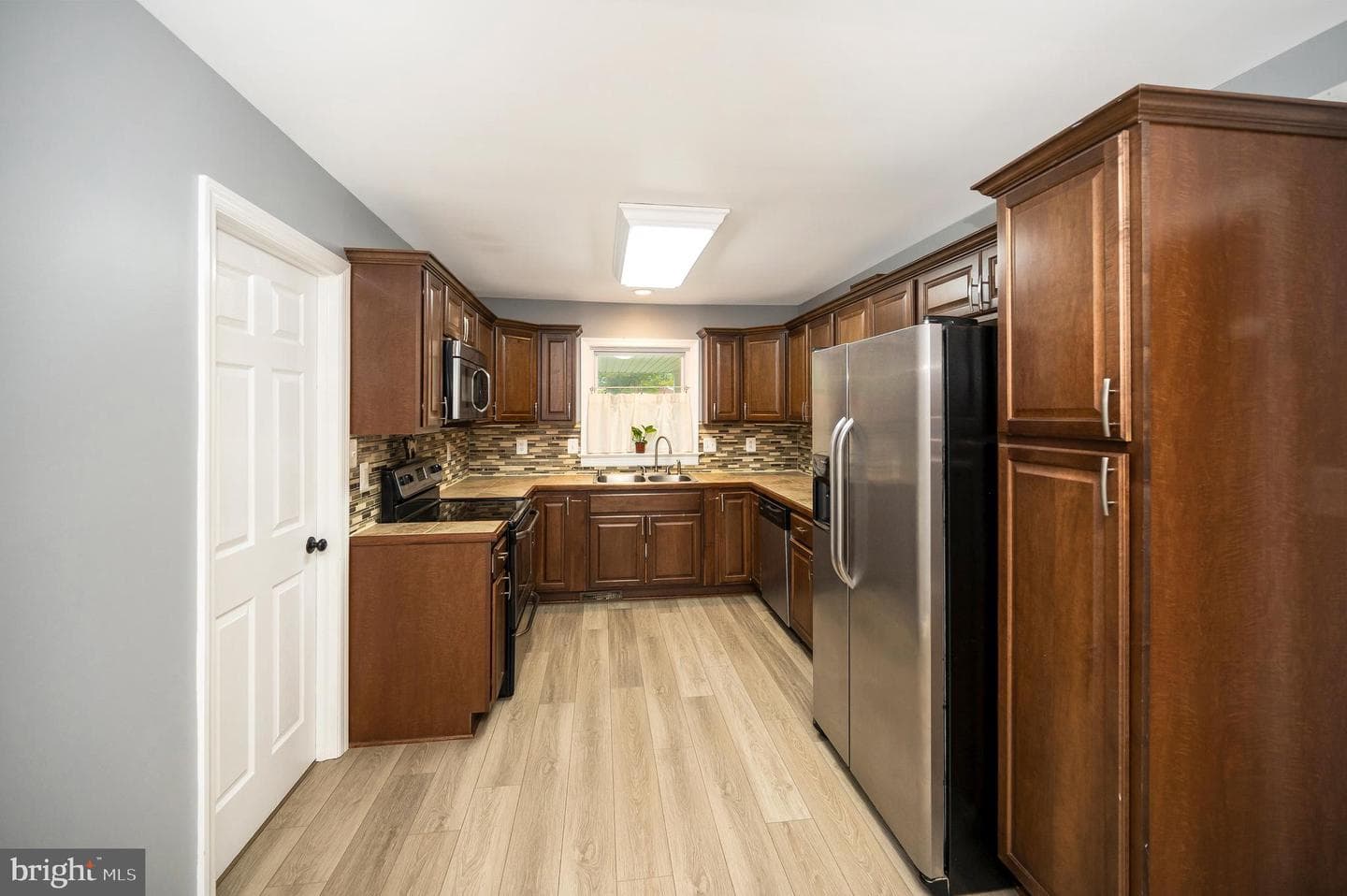 700 Jett Street photo 13