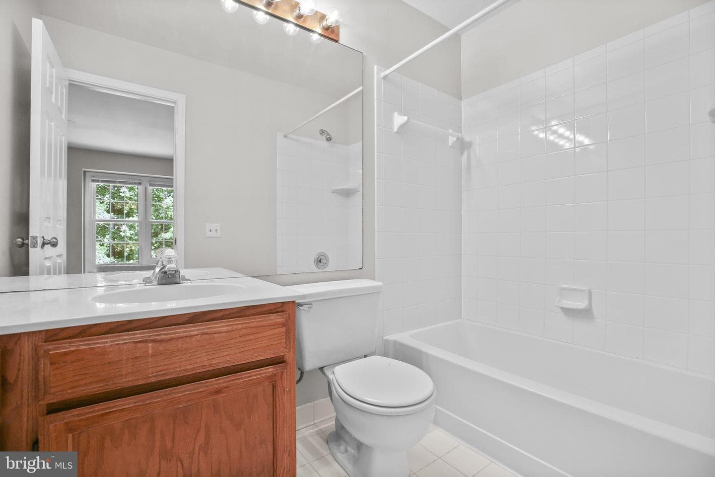 504 Batley Court photo 11
