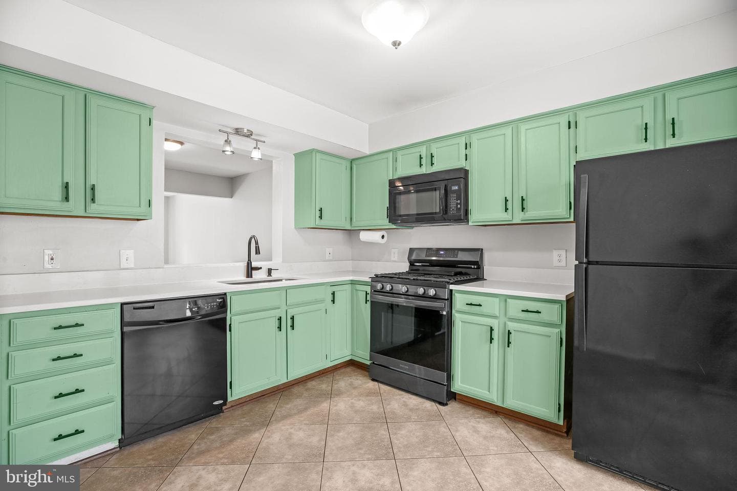 504 Batley Court photo 15