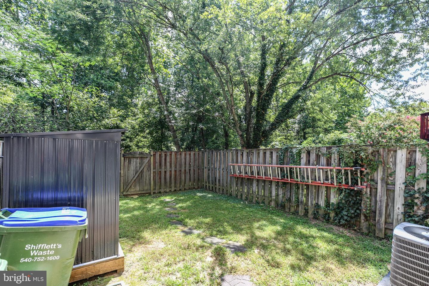 504 Batley Court photo 32