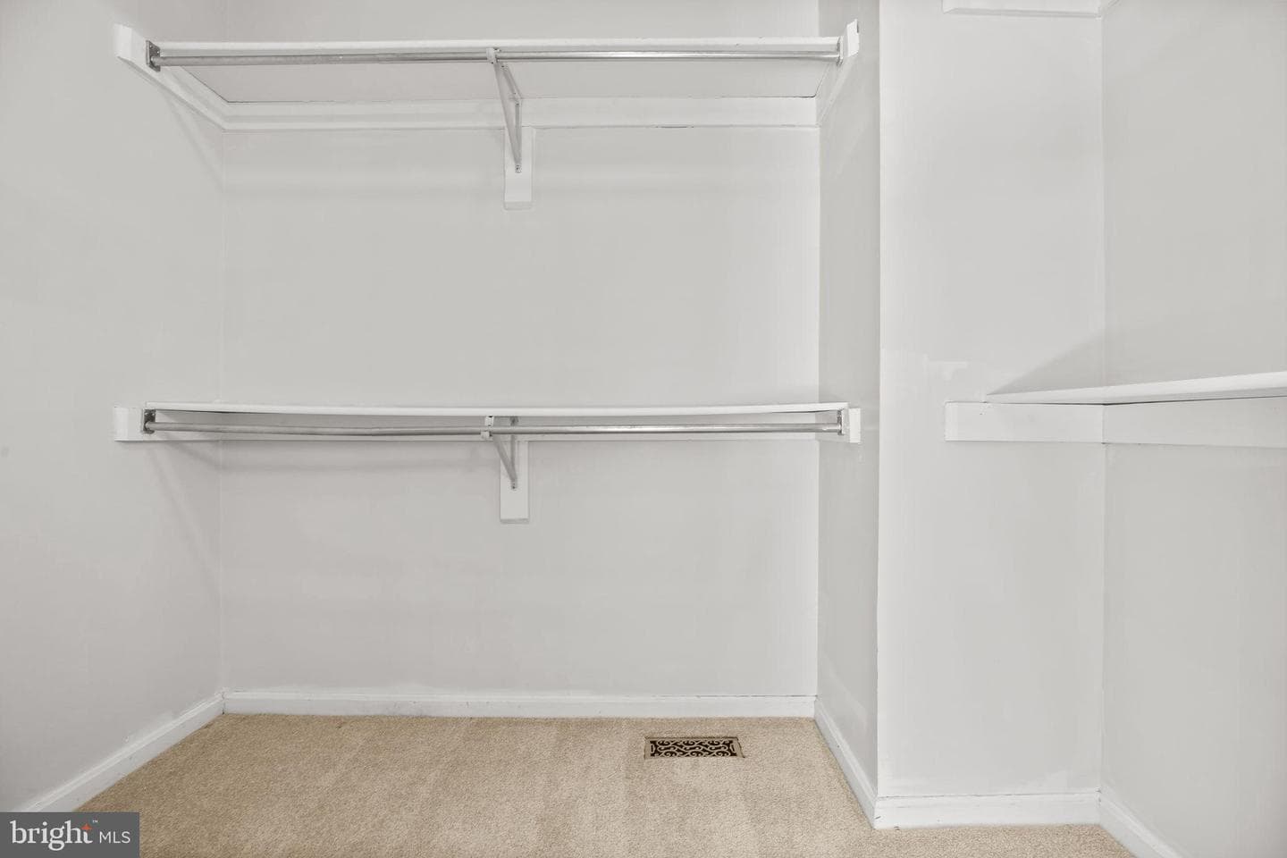 504 Batley Court photo 7