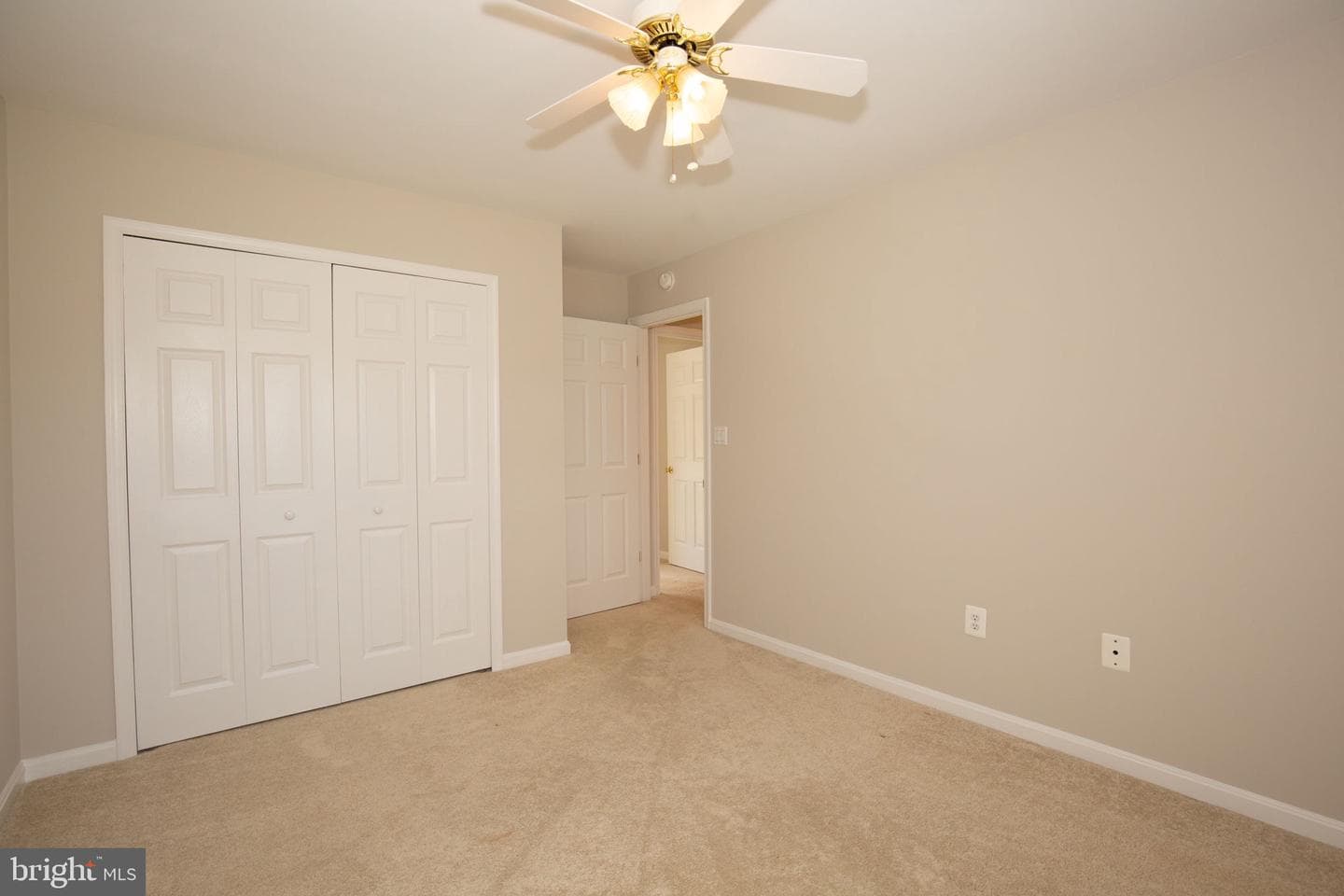 8 Pierre Emmanuel Court photo 35