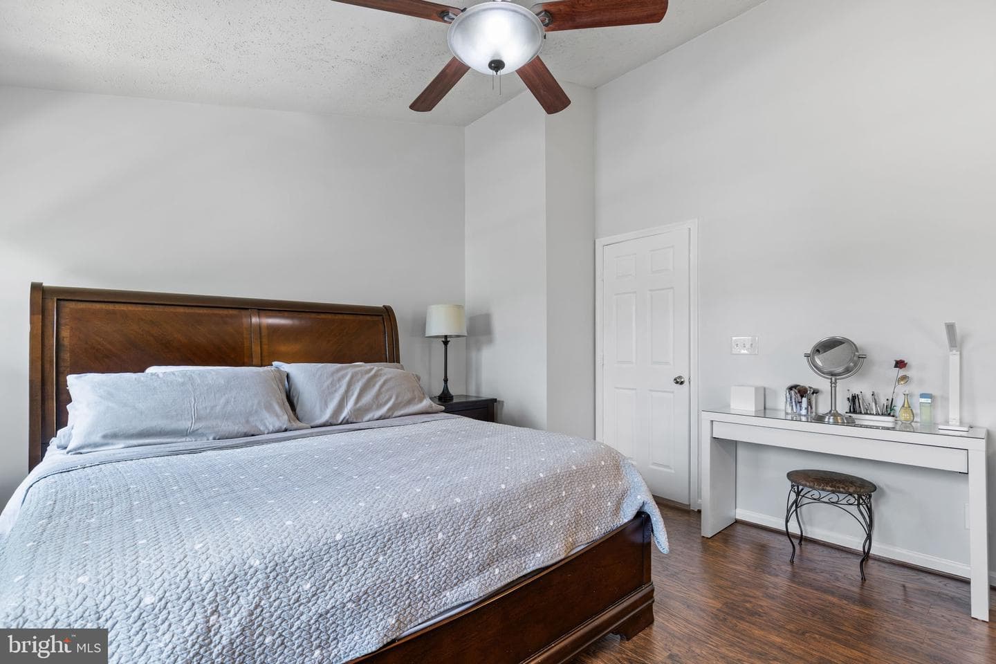111 Sterling Court photo 18