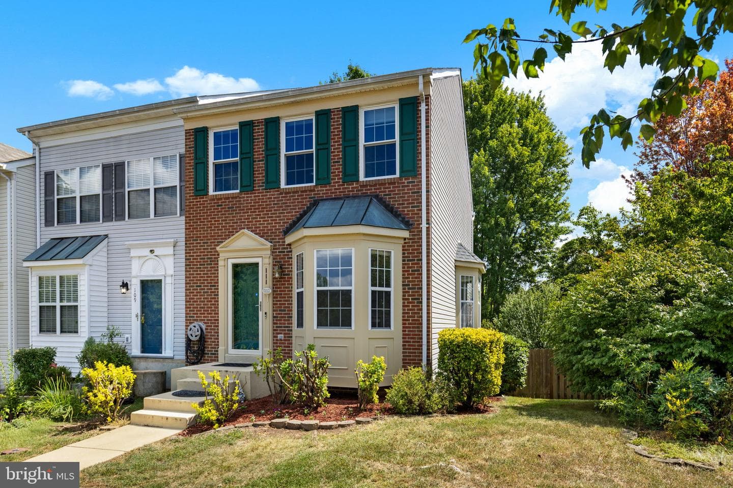111 Sterling Court photo 2