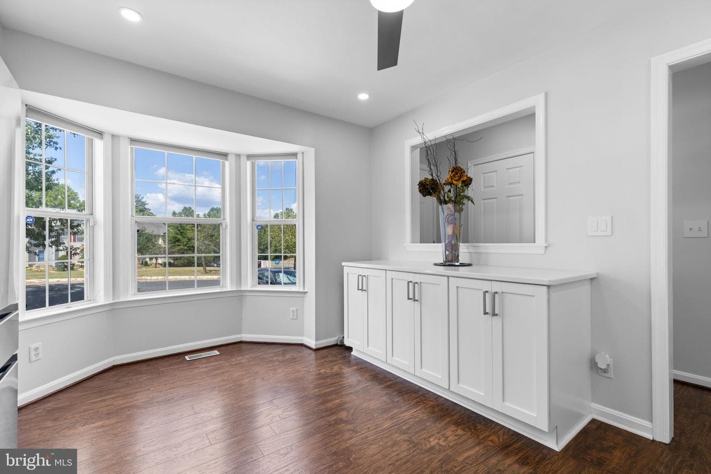 111 Sterling Court photo 6