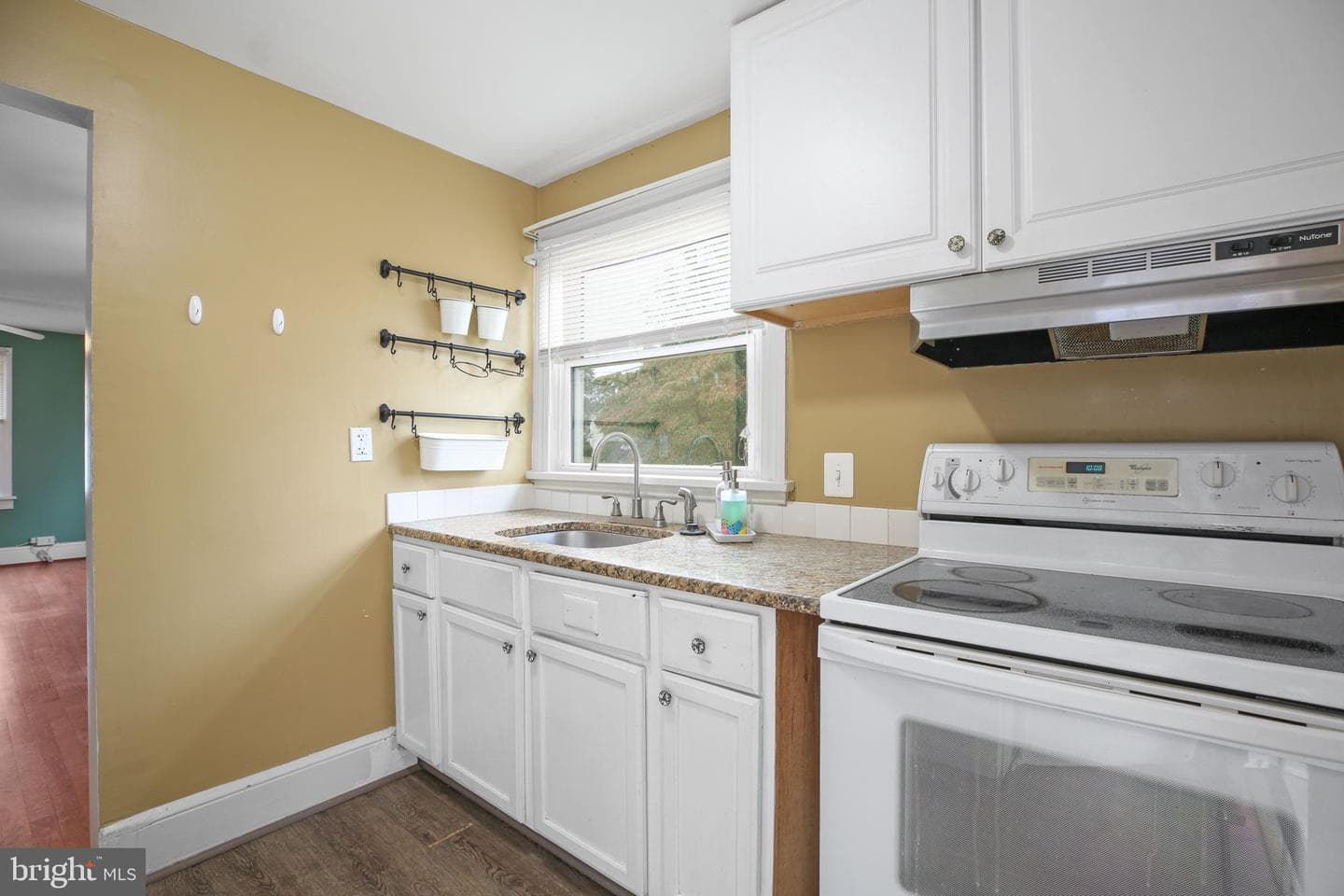 115 Mountain Avenue photo 11