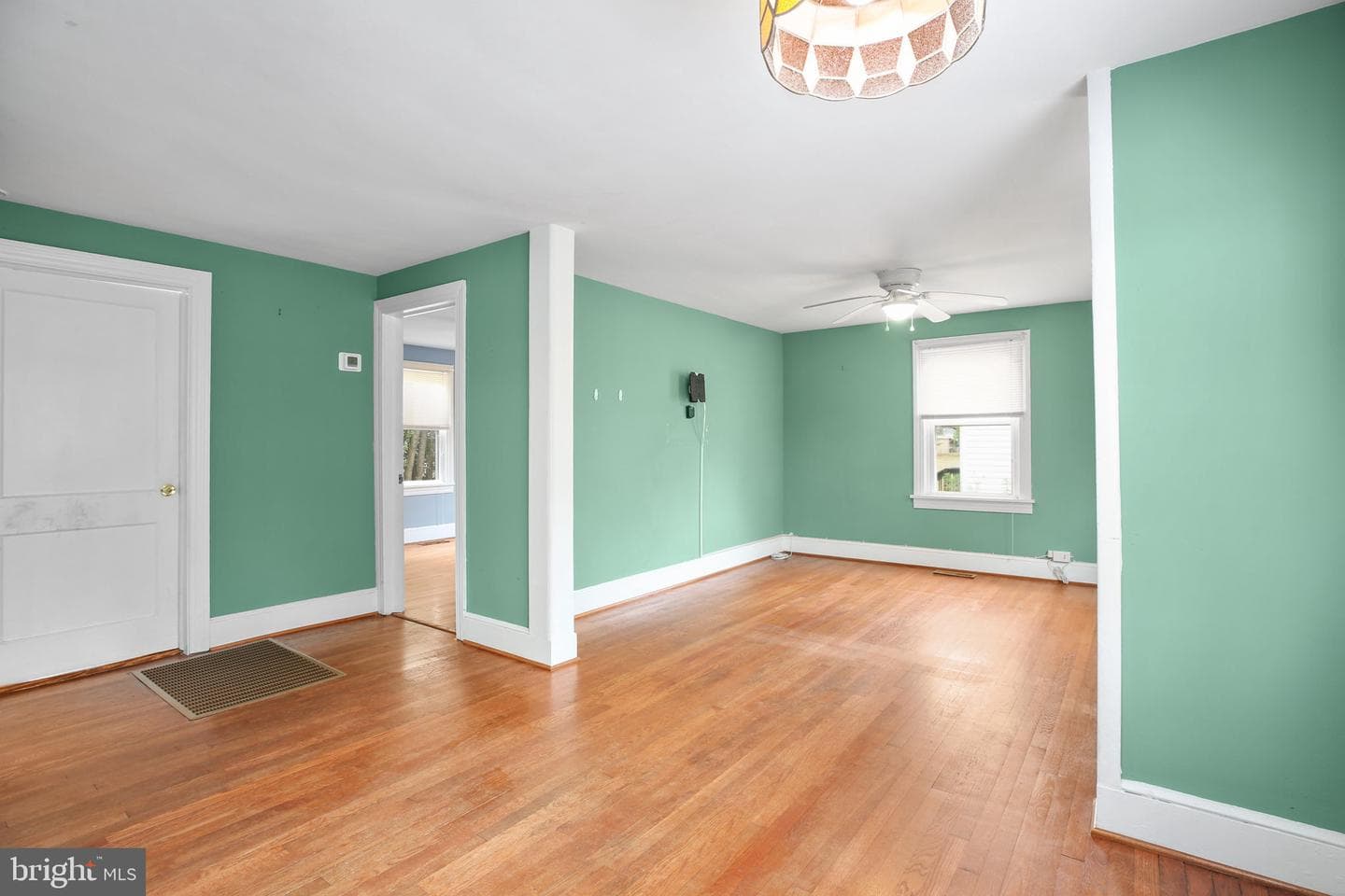 115 Mountain Avenue photo 5