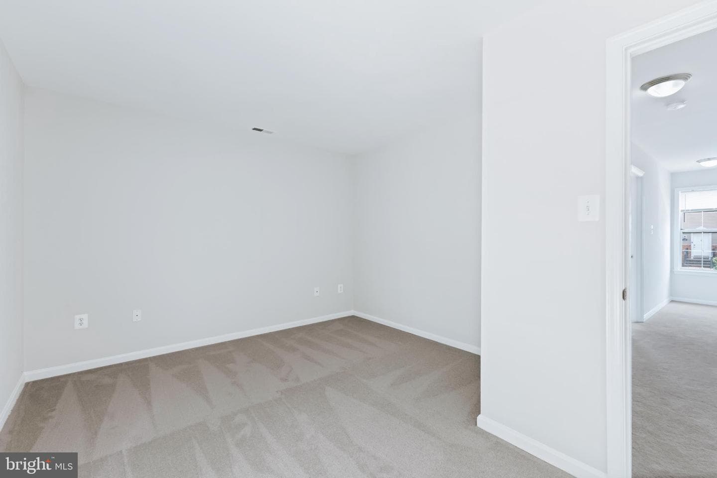 415 Westminster #149 photo 16