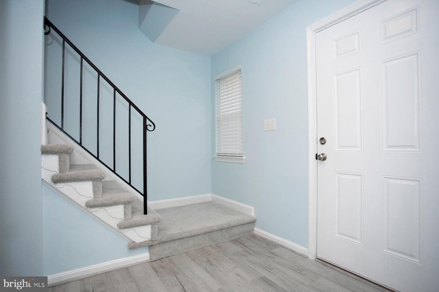 124 Oak Drive photo 2