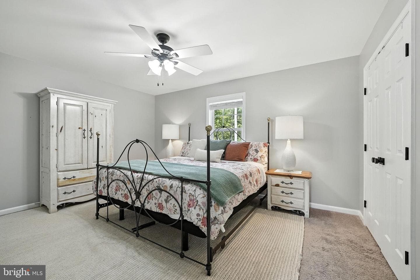 7 Hollywood Avenue photo 17