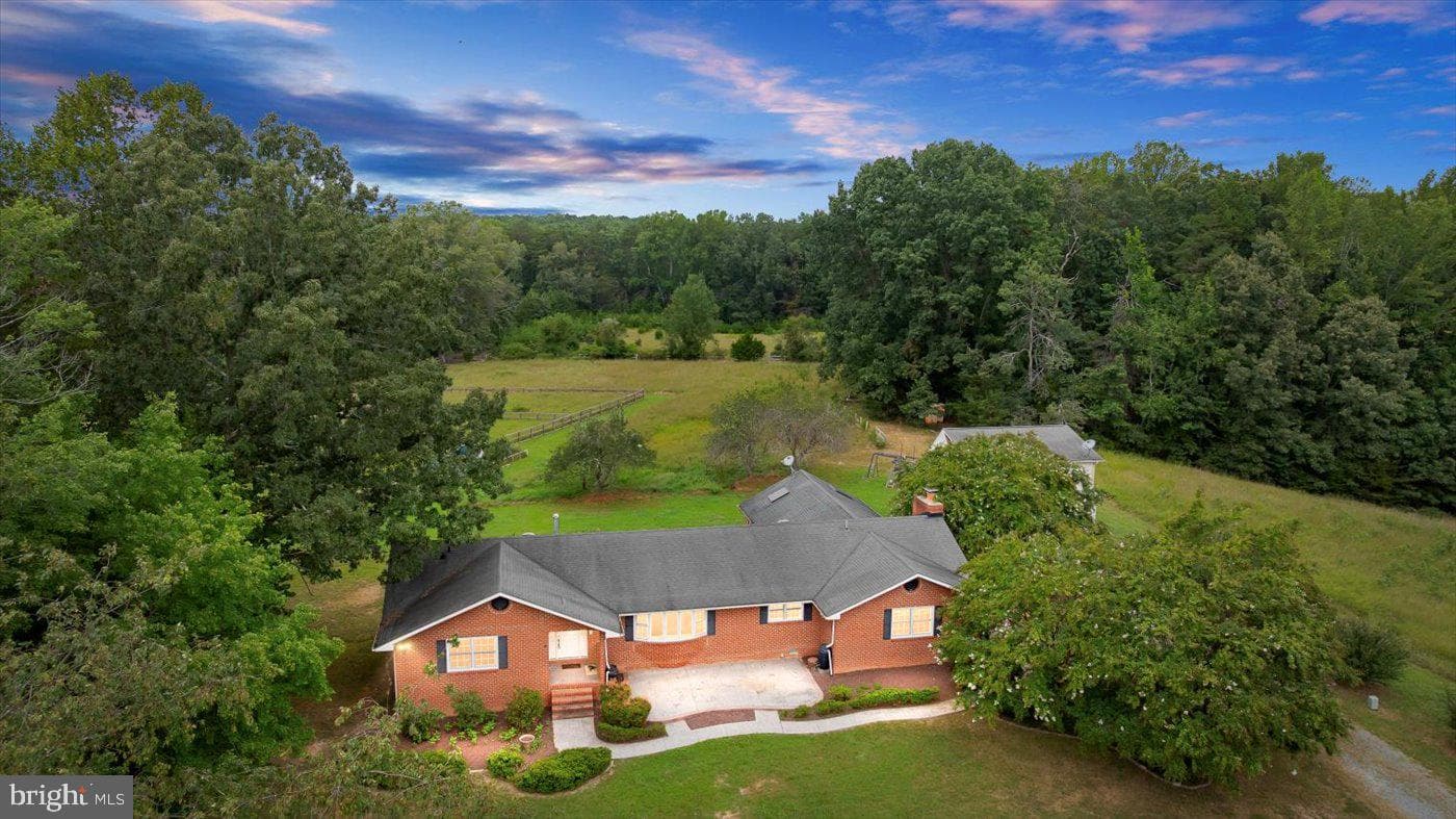 45 Bowling Farm Lane photo 3