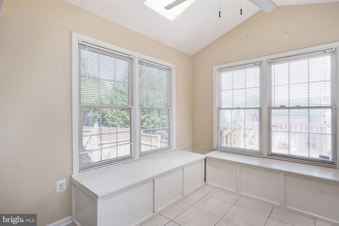 48 Brittany Lane photo 17