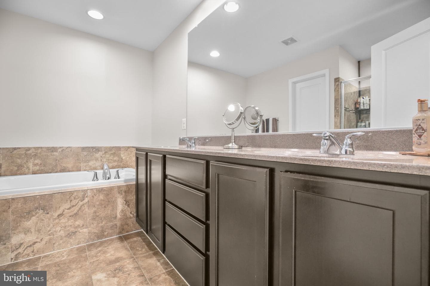 109 Almond Drive photo 21