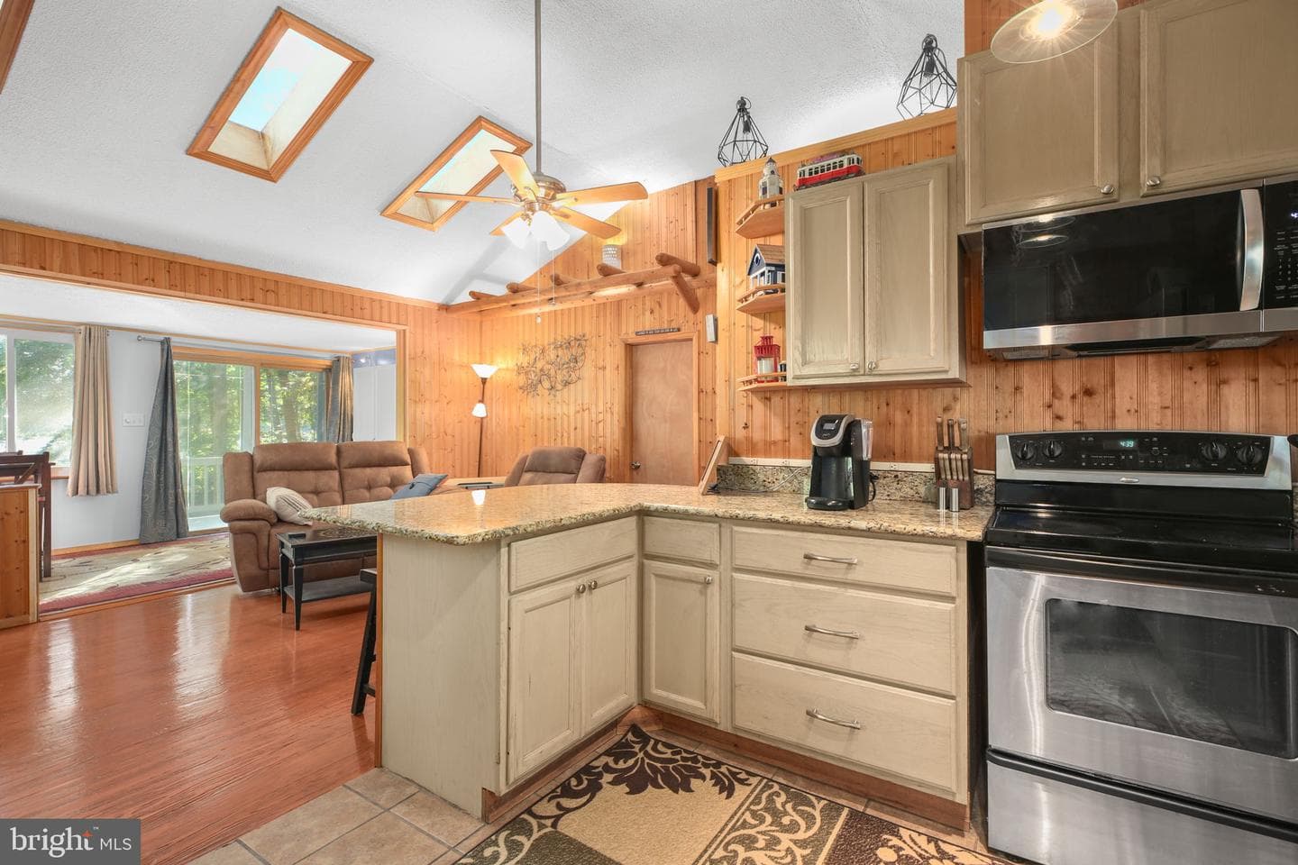 139 Woodland Drive photo 13