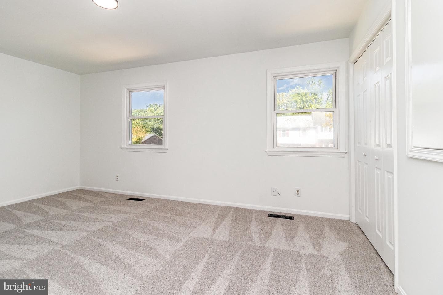 225 Overlook Court photo 10