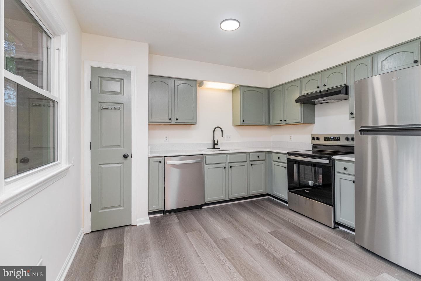225 Overlook Court photo 5