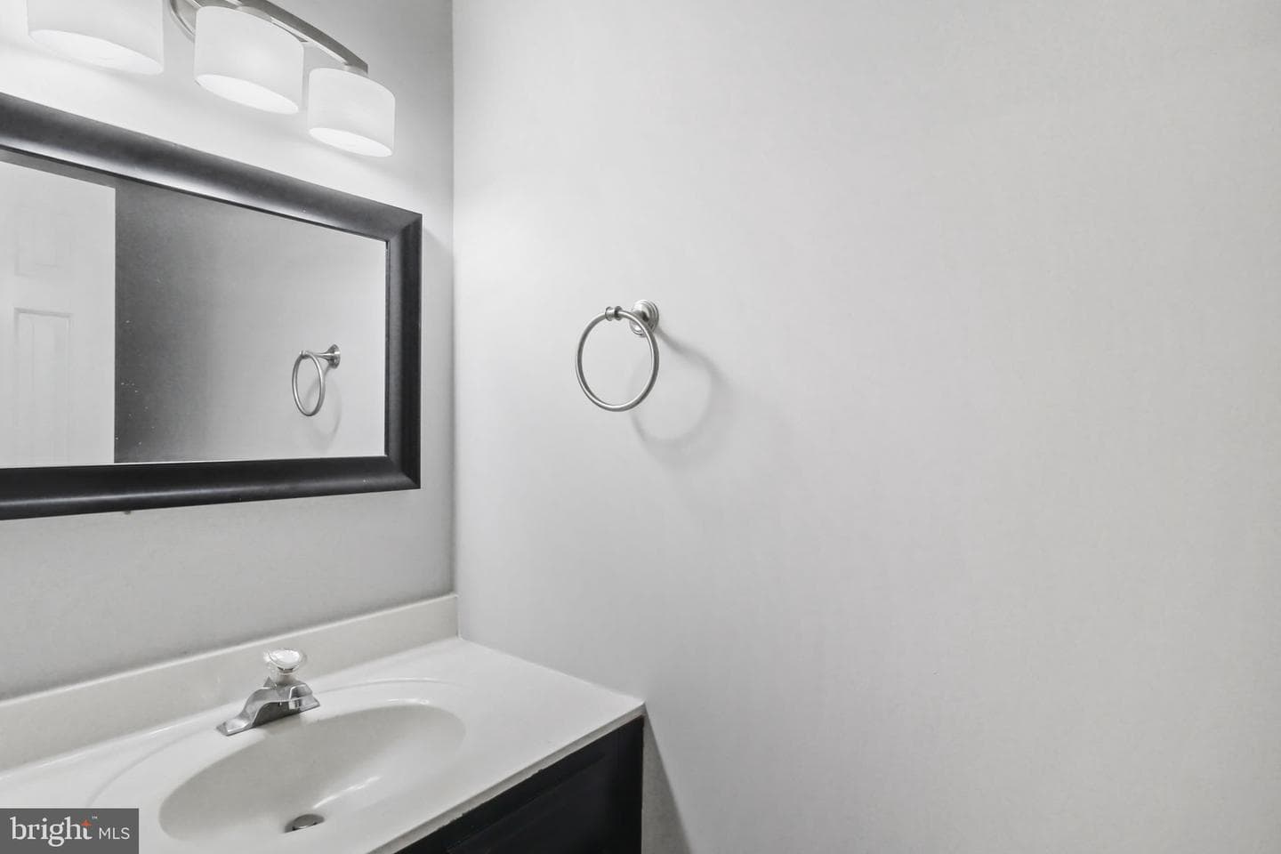 64 Panners Lane photo 14