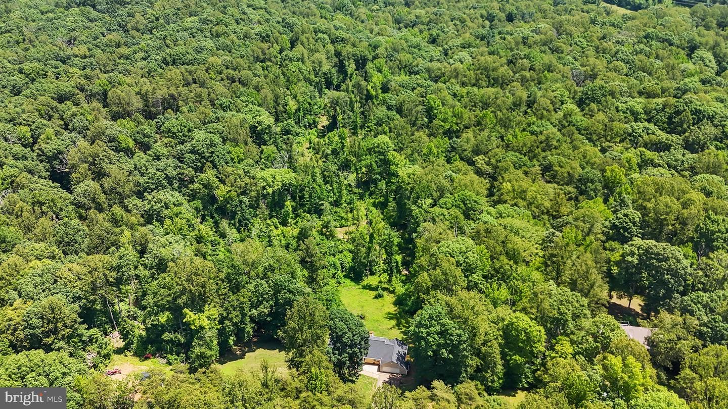 64 Panners Lane photo 23