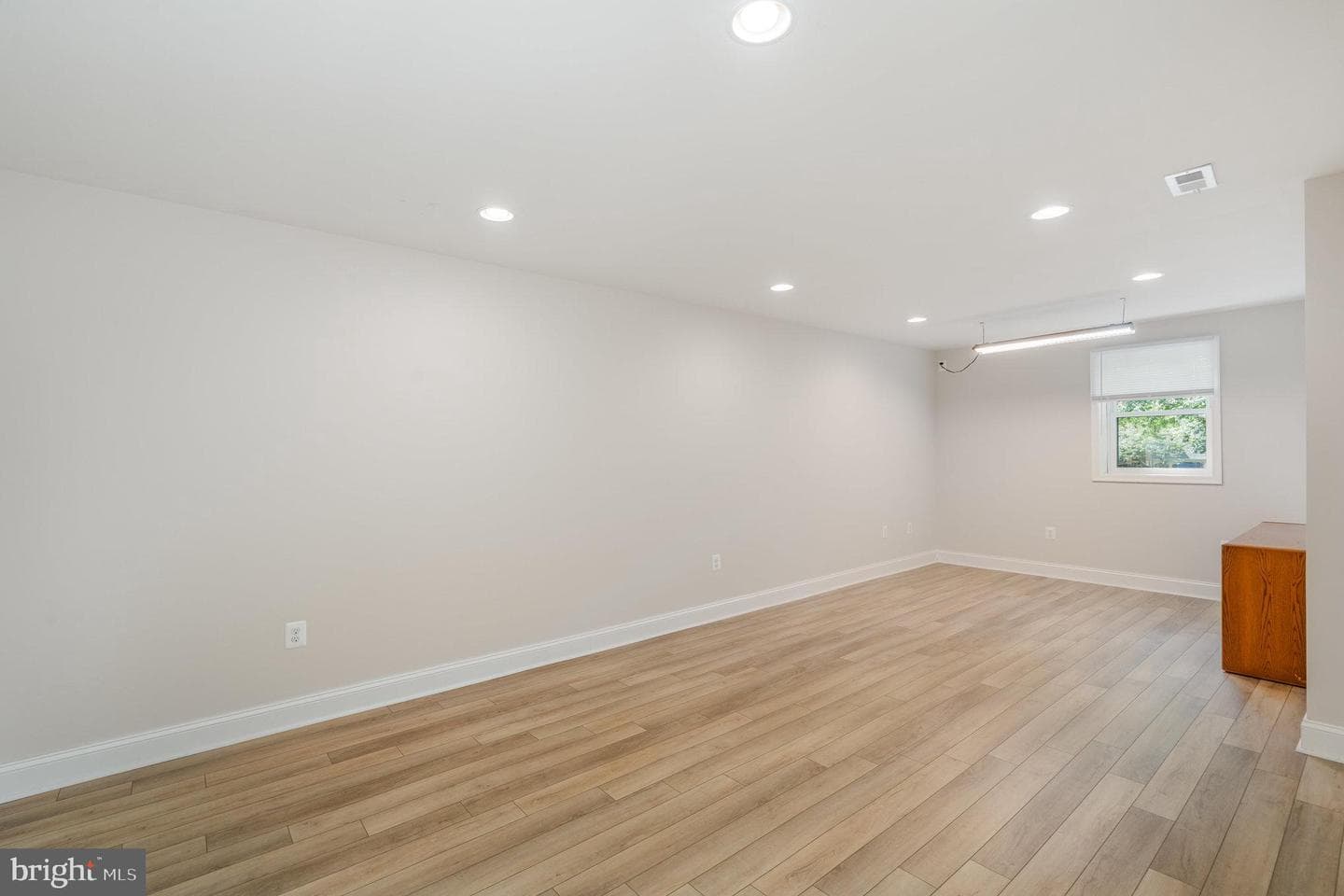 2 Hunters Court photo 39
