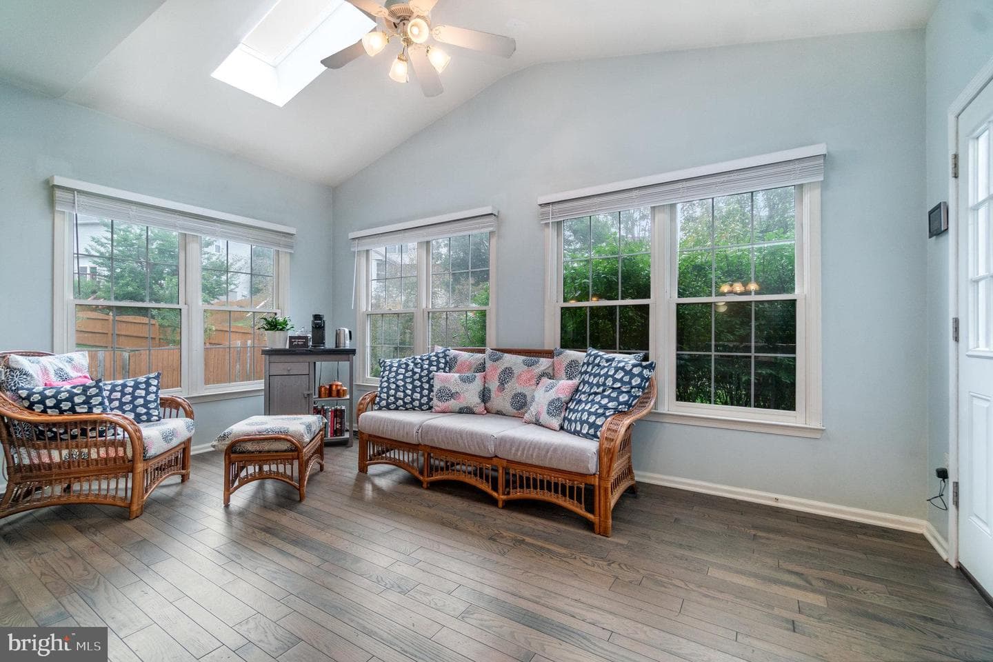 11 Thames Court photo 18