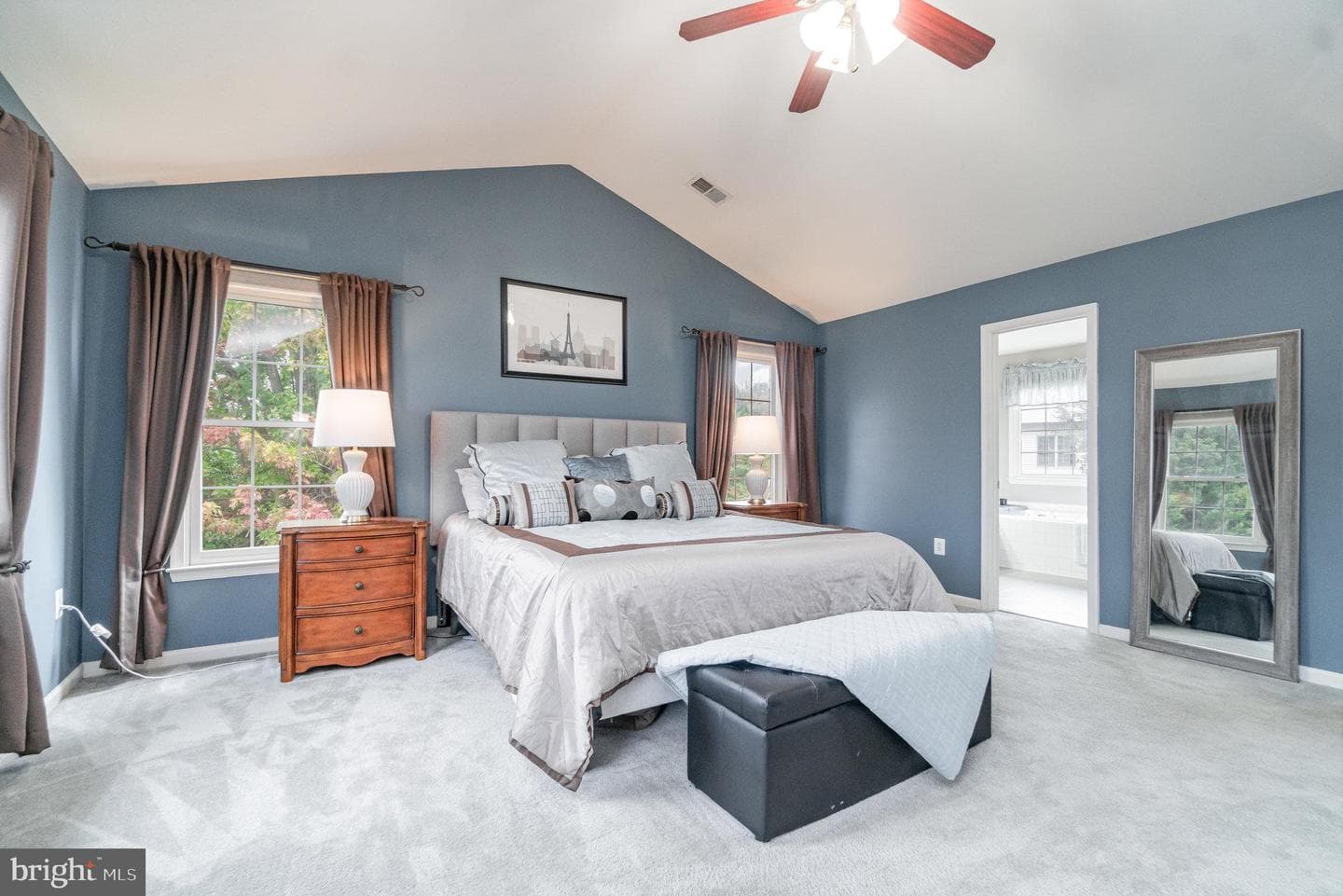11 Thames Court photo 24
