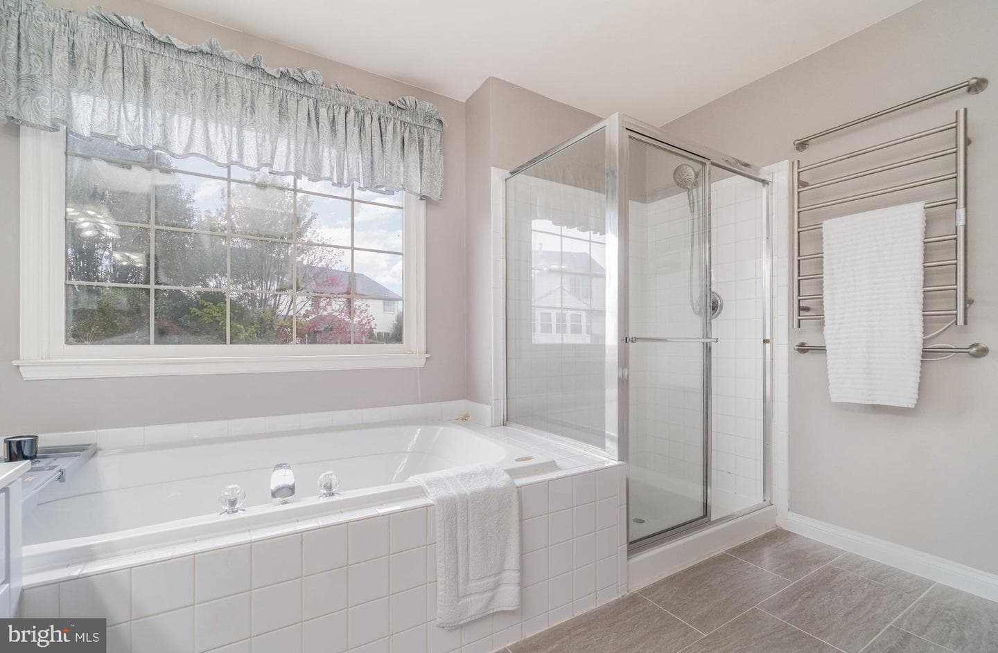 11 Thames Court photo 27