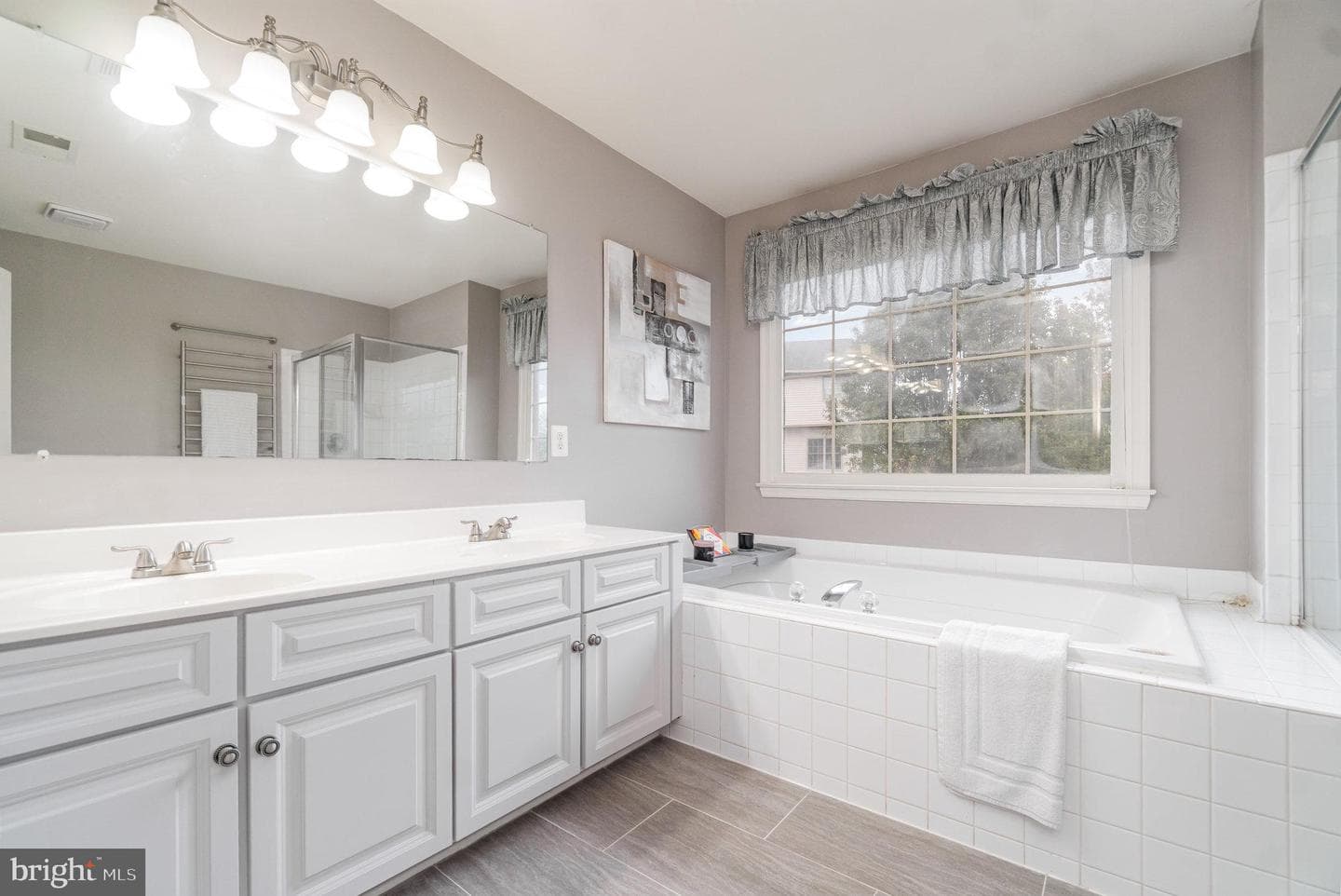 11 Thames Court photo 28