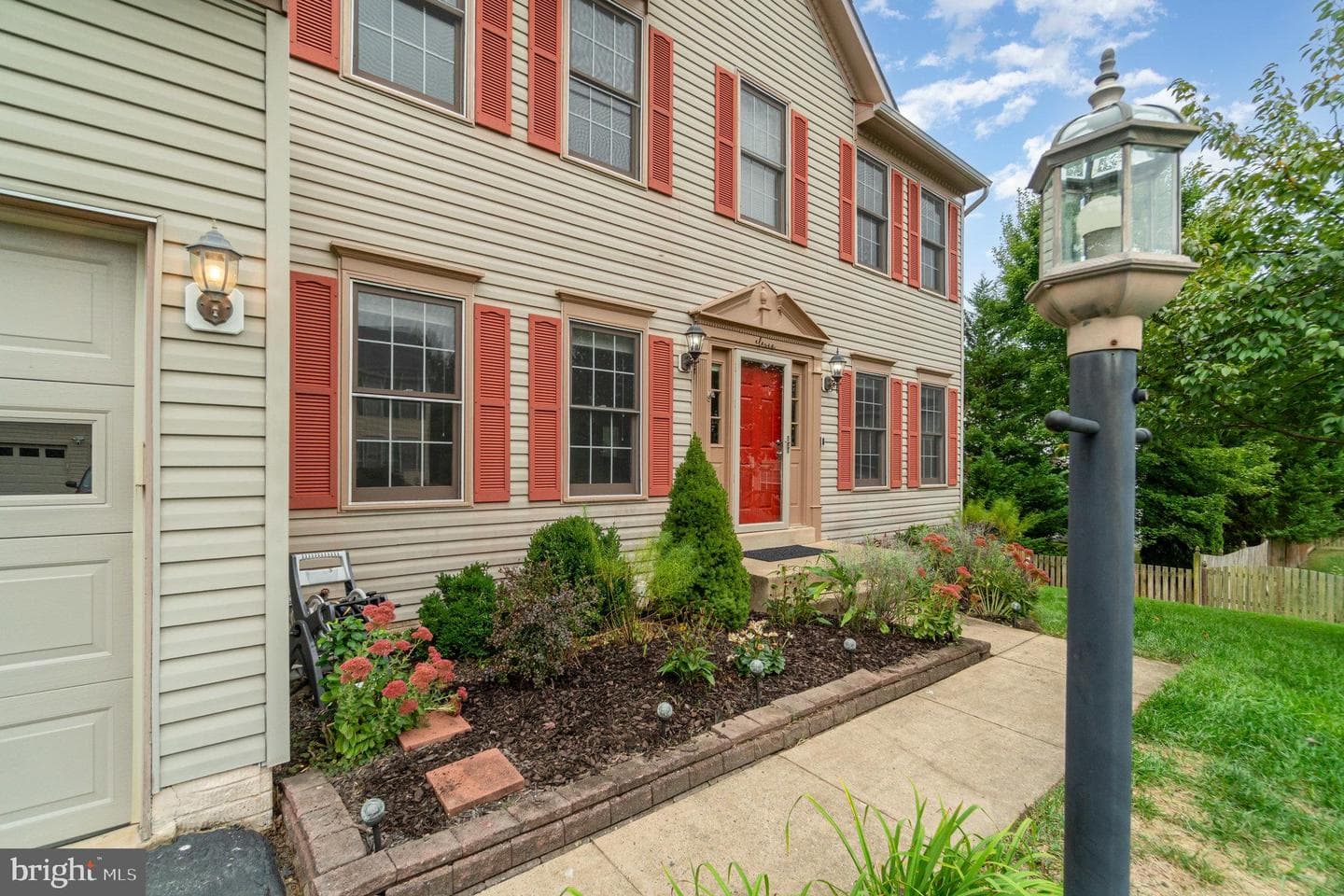 11 Thames Court photo 3