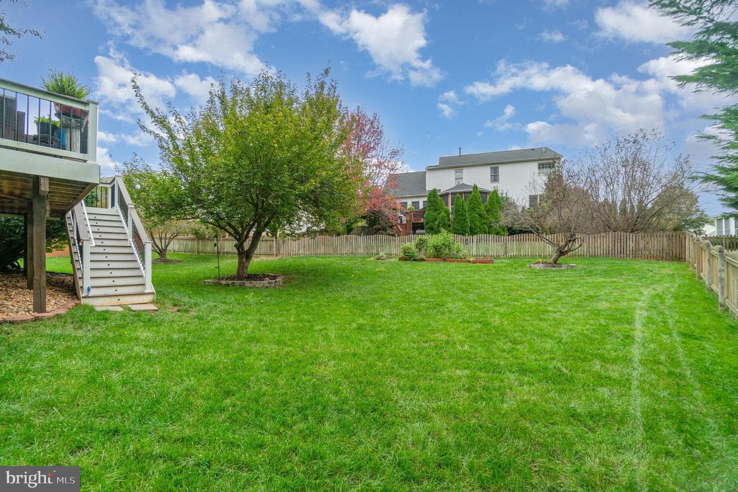 11 Thames Court photo 34