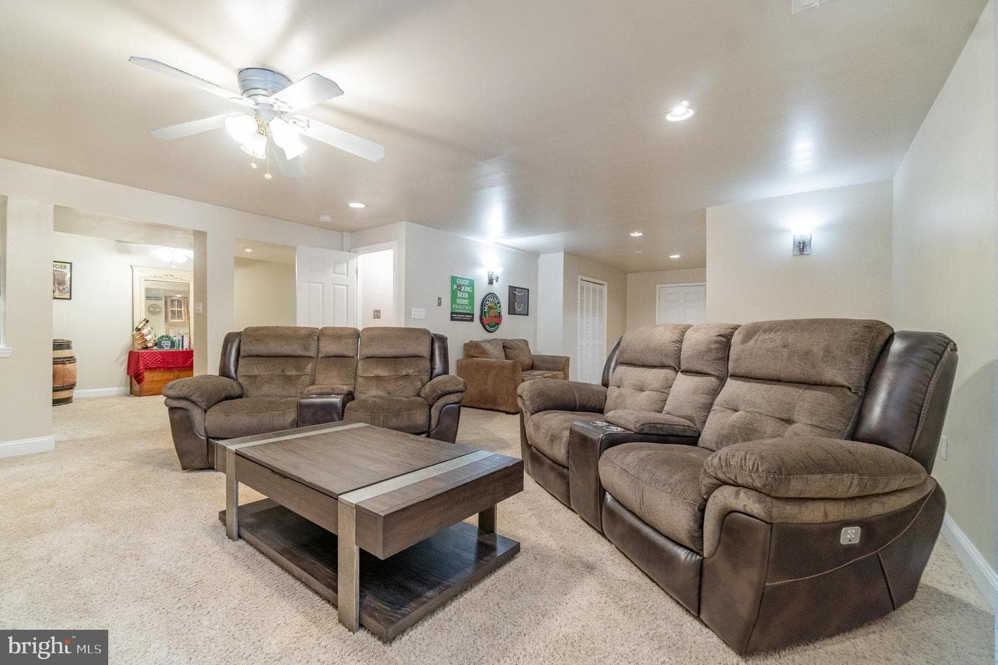 11 Thames Court photo 37