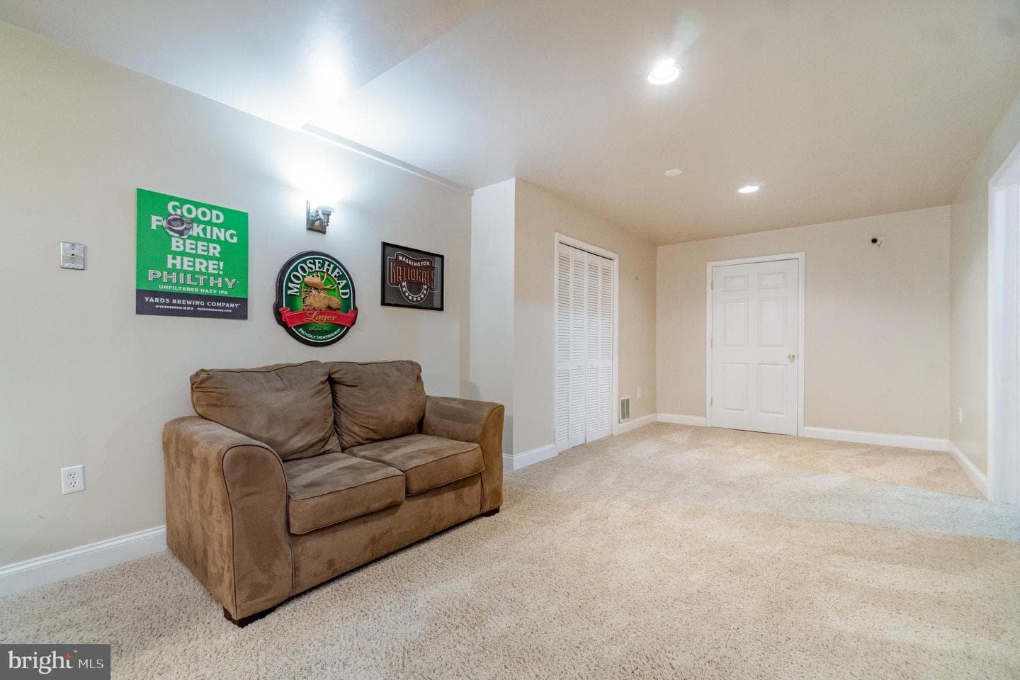 11 Thames Court photo 38